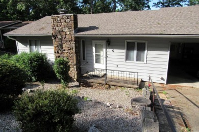 Charming 3 bed/3 bath home in a quiet area of Hot Springs on DeSoto Golf Course in Arkansas - for sale on GolfHomes.com, golf home, golf lot
