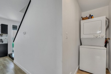 Welcome to 649 Chip Court, a beautifully updated townhome in the on Heather Ridge Golf Club in Illinois - for sale on GolfHomes.com, golf home, golf lot