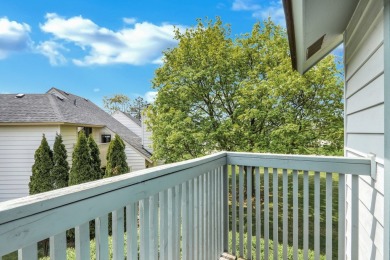 Welcome to 649 Chip Court, a beautifully updated townhome in the on Heather Ridge Golf Club in Illinois - for sale on GolfHomes.com, golf home, golf lot