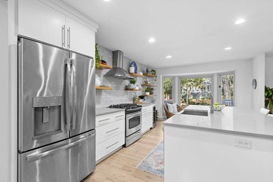 Absolutely adorable single-level home situated on a spacious on The Seabrook Island Club in South Carolina - for sale on GolfHomes.com, golf home, golf lot