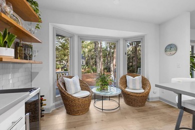 Absolutely adorable single-level home situated on a spacious on The Seabrook Island Club in South Carolina - for sale on GolfHomes.com, golf home, golf lot