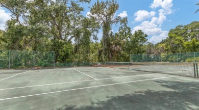 $3,000 Appliance Credit! Centrally located townhouse, with main on The Meadows Golf and Country Club in Florida - for sale on GolfHomes.com, golf home, golf lot