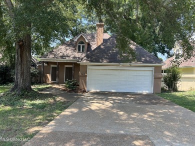 Have you been looking for an affordable   4 Bedroom 3 bath home on Colonial Country Club Deerfield in Mississippi - for sale on GolfHomes.com, golf home, golf lot