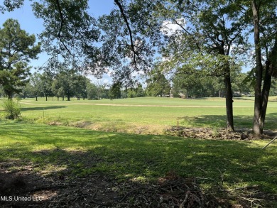Have you been looking for an affordable   4 Bedroom 3 bath home on Colonial Country Club Deerfield in Mississippi - for sale on GolfHomes.com, golf home, golf lot