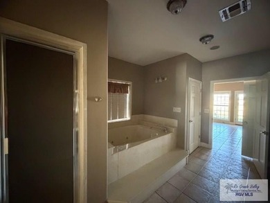 HUD home CASE #495-852074. This home is Nestled in a beautiful on Harlingen Country Club in Texas - for sale on GolfHomes.com, golf home, golf lot