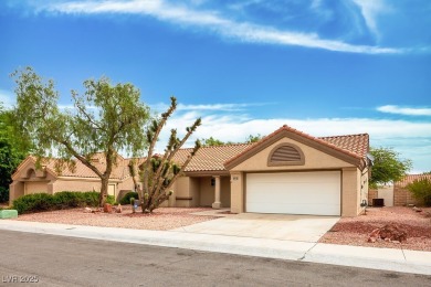 WELCOME HOME! BEAUTIFULLY REMODELED 2 BEDROOM 2 BATH HOME IN on Highland Falls Golf Club in Nevada - for sale on GolfHomes.com, golf home, golf lot