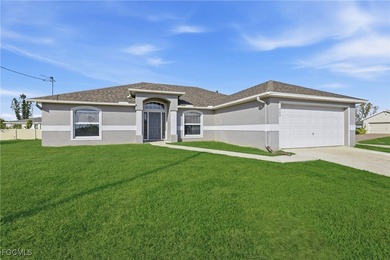 TOTALLY REMODELED home ready for your family!!!!. 1,821 sq ft on Del Tura Golf and Country Club in Florida - for sale on GolfHomes.com, golf home, golf lot