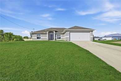 TOTALLY REMODELED home ready for your family!!!!. 1,821 sq ft on Del Tura Golf and Country Club in Florida - for sale on GolfHomes.com, golf home, golf lot