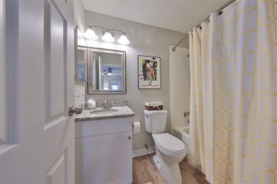 YOUR PERFECT RETREAT AWAITS! Step into this move-in-ready on Kings Point Executive Golf Course in Florida - for sale on GolfHomes.com, golf home, golf lot