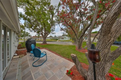 YOUR PERFECT RETREAT AWAITS! Step into this move-in-ready on Kings Point Executive Golf Course in Florida - for sale on GolfHomes.com, golf home, golf lot