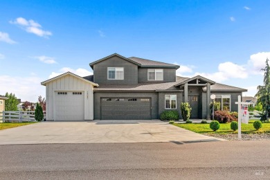 Custom Built 5 bedroom home with potential of 6th Bedroom on Purple Sage Golf Course in Idaho - for sale on GolfHomes.com, golf home, golf lot