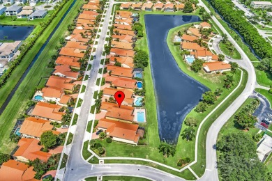 BEAUTIFUL SPACIOUS 3/2 POOL HOUSE IN THE HEART OF BOCA WITH THE on Boca Raton Municipal Golf Course in Florida - for sale on GolfHomes.com, golf home, golf lot