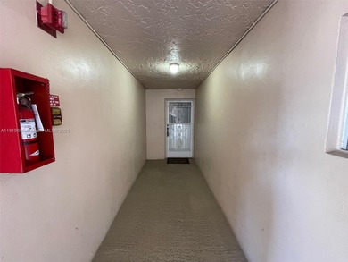 A FULLY REMODELED UNIT, IT IS BRIGHT AND HAS GREAT VIEWS on Jacaranda Golf Club in Florida - for sale on GolfHomes.com, golf home, golf lot