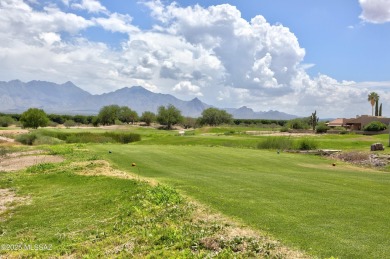 Beautifully updated 2-bed, 2-bath townhome in gated community of on Torres Blancas Golf Club in Arizona - for sale on GolfHomes.com, golf home, golf lot