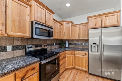 Welcome to Rockhampton. This move in ready home has all new on Boise Ranch Golf Course, Inc. in ID - for sale on GolfHomes.com, golf home, golf lot