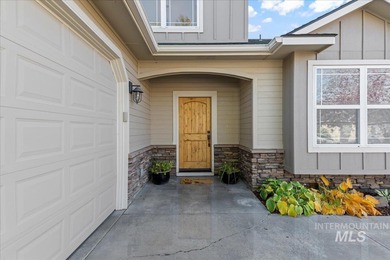 Welcome to Rockhampton. This move in ready home has all new on Boise Ranch Golf Course, Inc. in ID - for sale on GolfHomes.com, golf home, golf lot