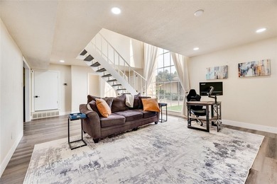 Beautifully updated condo located right next to the 18th Fairway on Ridglea Golf Course in Texas - for sale on GolfHomes.com, golf home, golf lot