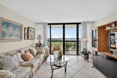 Seller is WILLING TO CONTRIBUTE $5000-$10,000 to closing to help on The President Country Club in Florida - for sale on GolfHomes.com, golf home, golf lot
