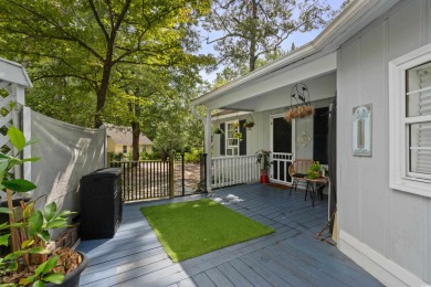 This charming 2BR/1BA home is located in the highly desirable on Glen Dornoch Waterway Golf Links in South Carolina - for sale on GolfHomes.com, golf home, golf lot