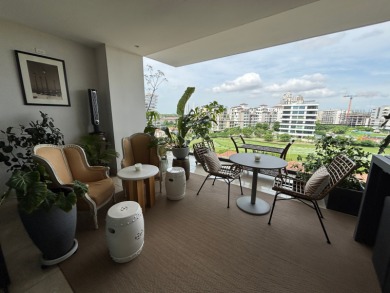 Apartment in Lantana of 415 m2 (4,467.02 SQFT)
Your Luxury Home on  in  - for sale on GolfHomes.com, golf home, golf lot