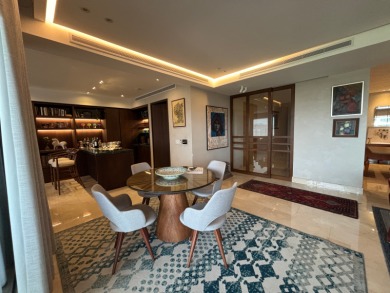 Apartment in Lantana of 415 m2 (4,467.02 SQFT)
Your Luxury Home on  in  - for sale on GolfHomes.com, golf home, golf lot