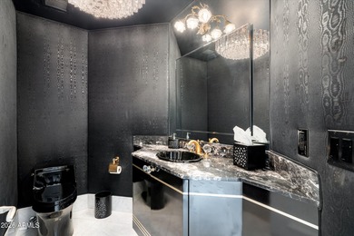 Live Above It All in This Exceptional Uptown Phoenix Penthouse on Phoenix Country Club in Arizona - for sale on GolfHomes.com, golf home, golf lot