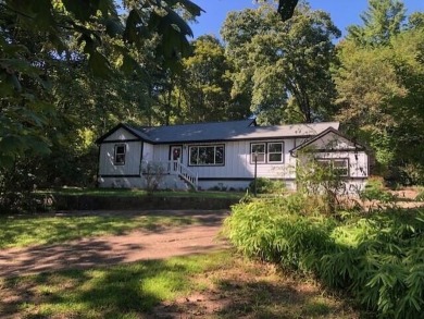 This totally renovated and upgraded 3 bedroom and 2 bath home is on Signal Mountain Golf and Country Club in Tennessee - for sale on GolfHomes.com, golf home, golf lot