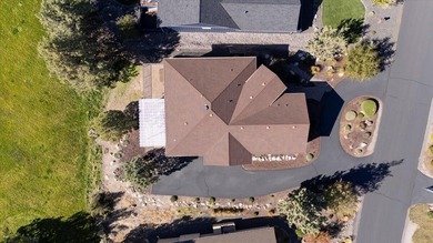 Nestled in the desirable Eagle Crest Resort community, 1940 on Eagle Crest Golf Resort - Resort Course in Oregon - for sale on GolfHomes.com, golf home, golf lot