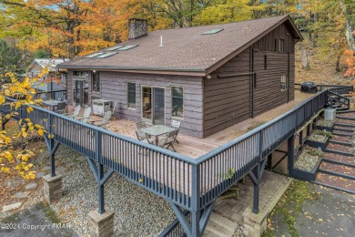 ATTN INVESTORS! THIS IS A RENTAL DREAM! 100' LAKEFRONT HOME! on Split Rock Resort and Country Club in Pennsylvania - for sale on GolfHomes.com, golf home, golf lot