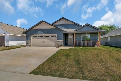 Looking for one level living and having great space to on Territory Golf Club in Minnesota - for sale on GolfHomes.com, golf home, golf lot