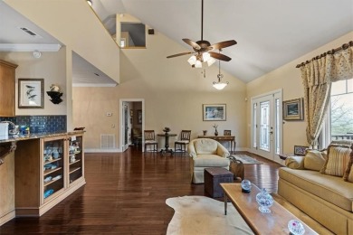 Welcome to 26 White River Ln in beautiful Holiday Island! This on Holiday Island Executive Golf Course in Arkansas - for sale on GolfHomes.com, golf home, golf lot