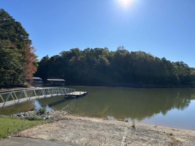 Great residential lot to build a custom home on the golf course on The Trail At Chickasaw Pointe in South Carolina - for sale on GolfHomes.com, golf home, golf lot