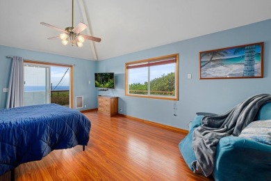 Beautiful and Meticulously maintained 3/2 with sweeping ocean on Discovery Harbour Golf Course in Hawaii - for sale on GolfHomes.com, golf home, golf lot