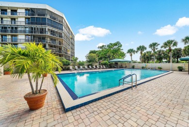 Gorgeous Views of Golf Course, pool and lake! 3 Full bedrooms on Fountains Golf and Country Club in Florida - for sale on GolfHomes.com, golf home, golf lot