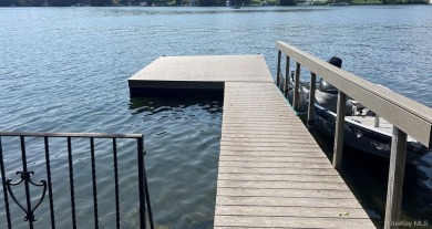 BOAT! SWIM! FISH!
Enjoy the ultimate lake lifestyle in this on Mahopac Golf Club in New York - for sale on GolfHomes.com, golf home, golf lot
