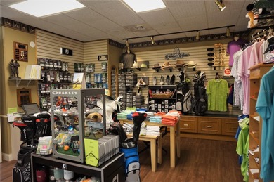 This charming Villa is located on a private cul-de-sac in the on Heritage Pines Country Club in Florida - for sale on GolfHomes.com, golf home, golf lot