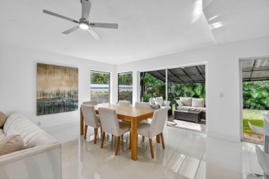 Modernly updated, move-in ready 2BR/2.5BA single-story corner on Broken Sound Golf and Club  in Florida - for sale on GolfHomes.com, golf home, golf lot