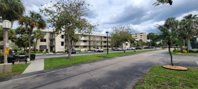 Beautiful ground floor with fantastic golf views, bright and on Deer Creek Golf Club in Florida - for sale on GolfHomes.com, golf home, golf lot