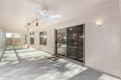 Don't miss this tastefully updated 2 bed + DEN, 2 bath home in on Oakwood Golf Club  in Arizona - for sale on GolfHomes.com, golf home, golf lot