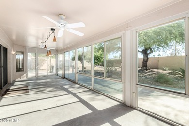 Don't miss this tastefully updated 2 bed + DEN, 2 bath home in on Oakwood Golf Club  in Arizona - for sale on GolfHomes.com, golf home, golf lot