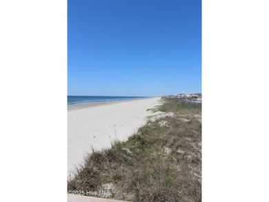 If you've been watching for the perfect coastal home, this on Brick Landing Plantation Yacht and Golf Club in North Carolina - for sale on GolfHomes.com, golf home, golf lot