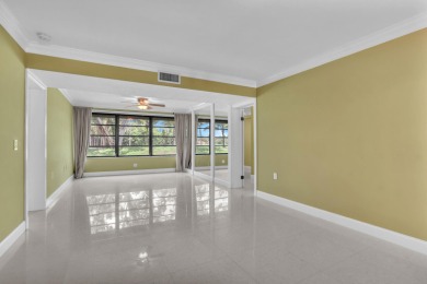 Beautiful 2BR/2BA home in WhiteHall at Camino Real, Boca Raton on The Country Club At Boca Raton in Florida - for sale on GolfHomes.com, golf home, golf lot