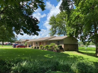 Stunning 3 bedroom, 3 bath home located on coveted LaDue Drive on Mt Carmel Municipal Golf Course in Illinois - for sale on GolfHomes.com, golf home, golf lot