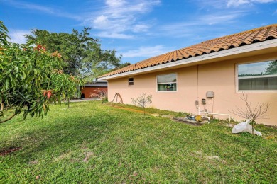 This beautifully updated 3-bedroom, 2-bathroom villa offers the on Yacht and Country Club in Florida - for sale on GolfHomes.com, golf home, golf lot