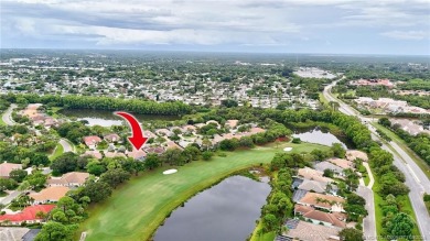 Beautifully maintained neighborhood home in renowned Willoughby on Willoughby Golf Club in Florida - for sale on GolfHomes.com, golf home, golf lot