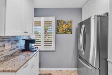 This beautifully updated 2-bedroom, 2-bath condo offers modern on Heritage Ridge Golf Club in Florida - for sale on GolfHomes.com, golf home, golf lot