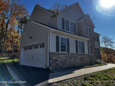 Welcome to Your Dream Home!Discover the perfect blend of luxury on Caesars Pocono Palace Resort in Pennsylvania - for sale on GolfHomes.com, golf home, golf lot