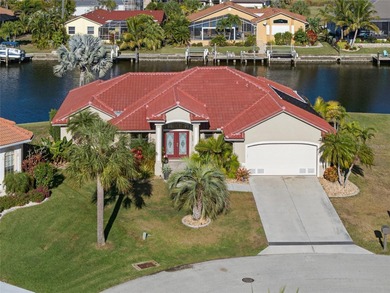 Burnt Store Isles! Beautiful 3-bedroom, 2-bath, 2-car garage on Twin Isles Country Club in Florida - for sale on GolfHomes.com, golf home, golf lot