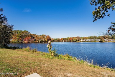 Welcome to Leisure Village, a 55+ community! This charming on Greenbriar Woodlands in New Jersey - for sale on GolfHomes.com, golf home, golf lot
