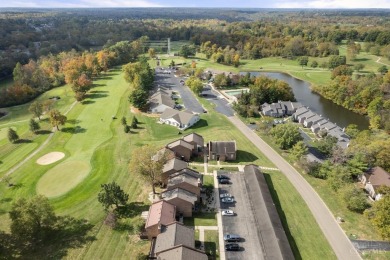 Spacious 2 bed, 3 bath condo with stunning golf course views on Royal Oak Country Club in Ohio - for sale on GolfHomes.com, golf home, golf lot